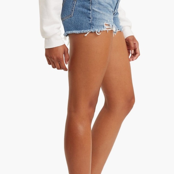 Levi's 501 Original Cutoff Shorts - Picture 2 of 4